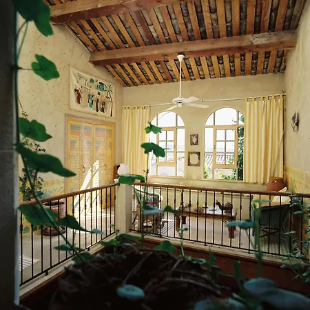 La Maison Des Chapitres