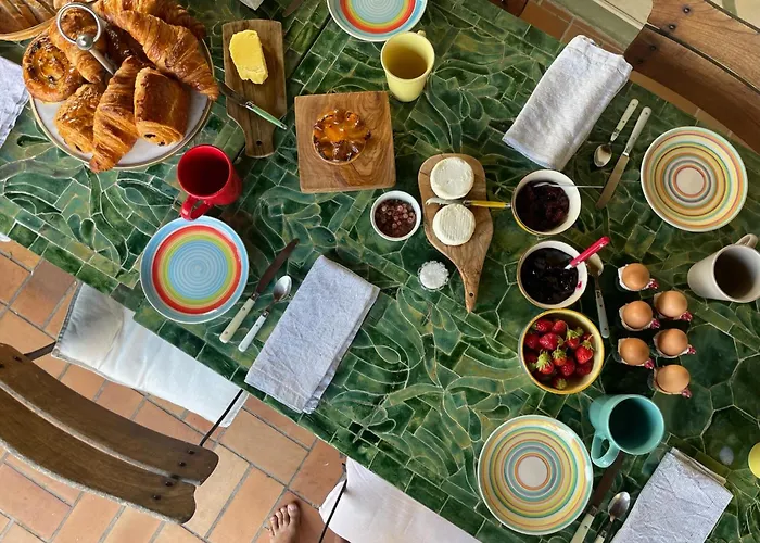 לינה וארוחת בוקר La Maison Des Chapitres