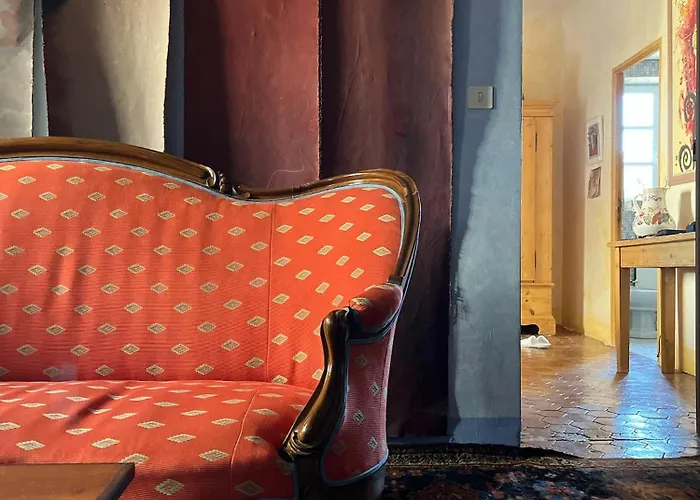 La Maison Des Chapitres לינה וארוחת בוקר *