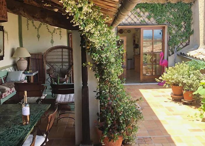 La Maison Des Chapitres *